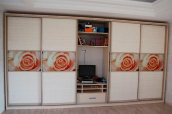 Шкаф купе в гостиную 23 Шкаф купе в гостиную 23