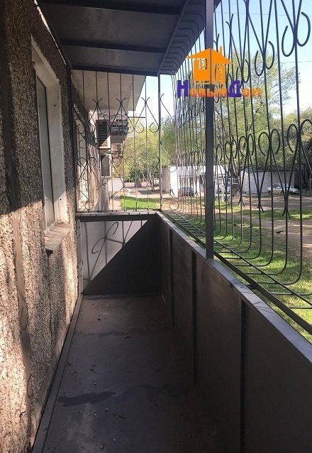 металлический каркас балкона